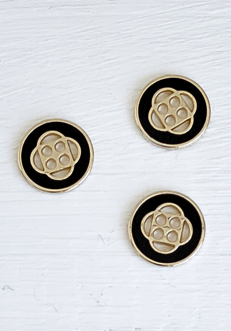 Poppy Black Gold Button 15 and 18 mm