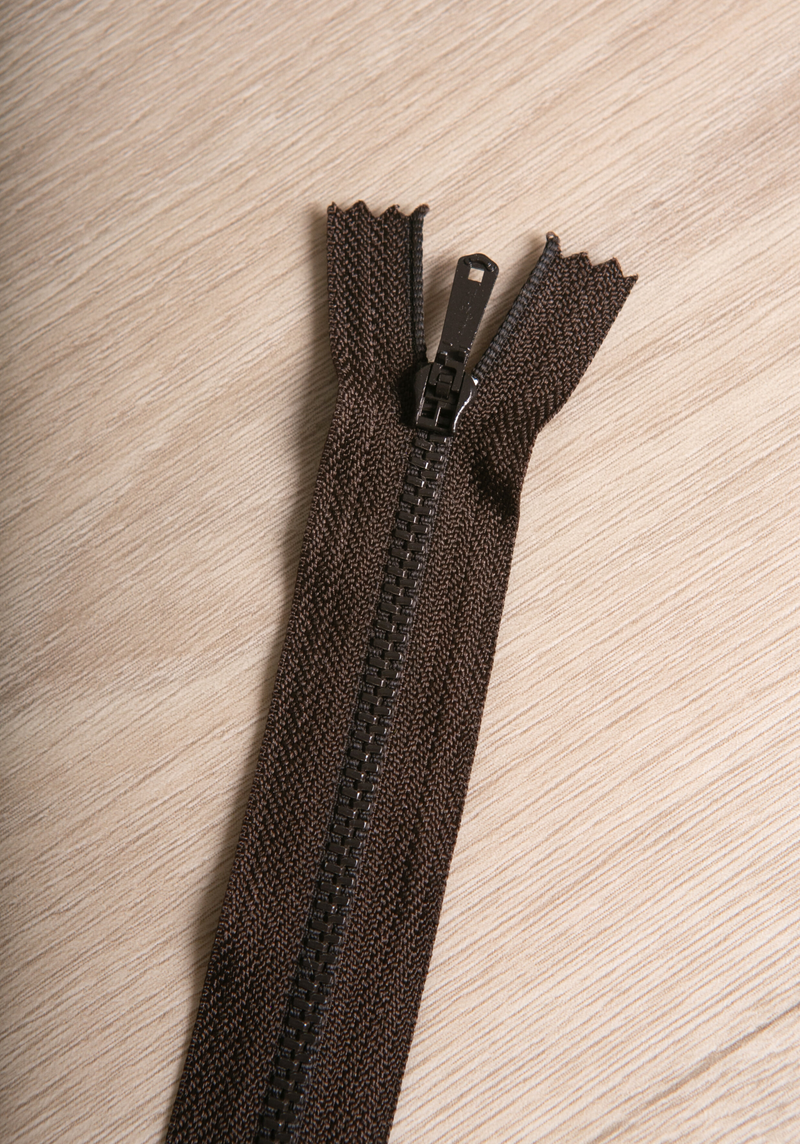 Special fly zip for trousers 18 cm