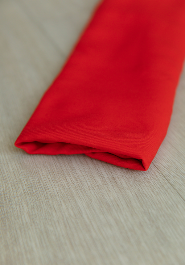 Tissu sergé de viscose uni Rouge Passion - par 10 cm