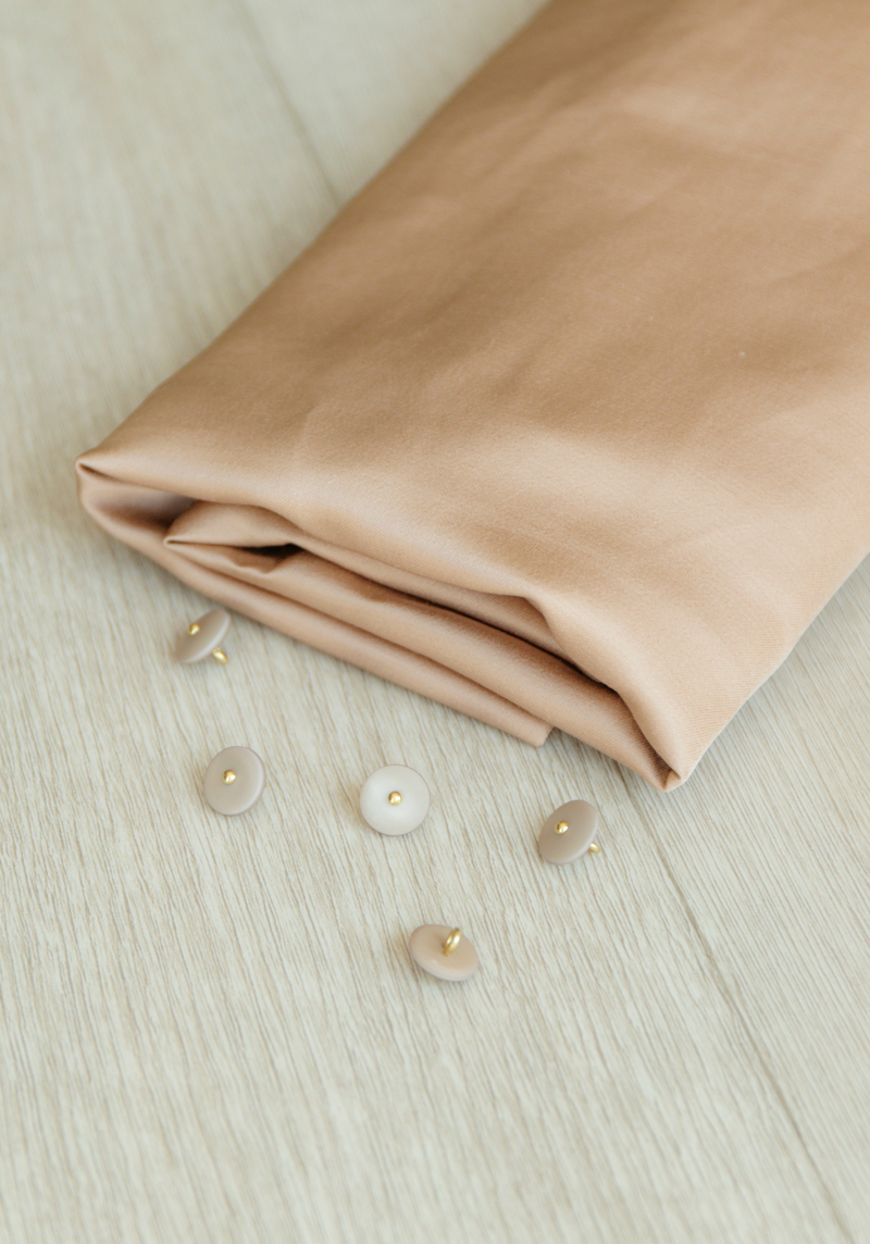 Satin de viscose, lin et lyocell Reflet - Cumin, Champagne ou Gris Parme